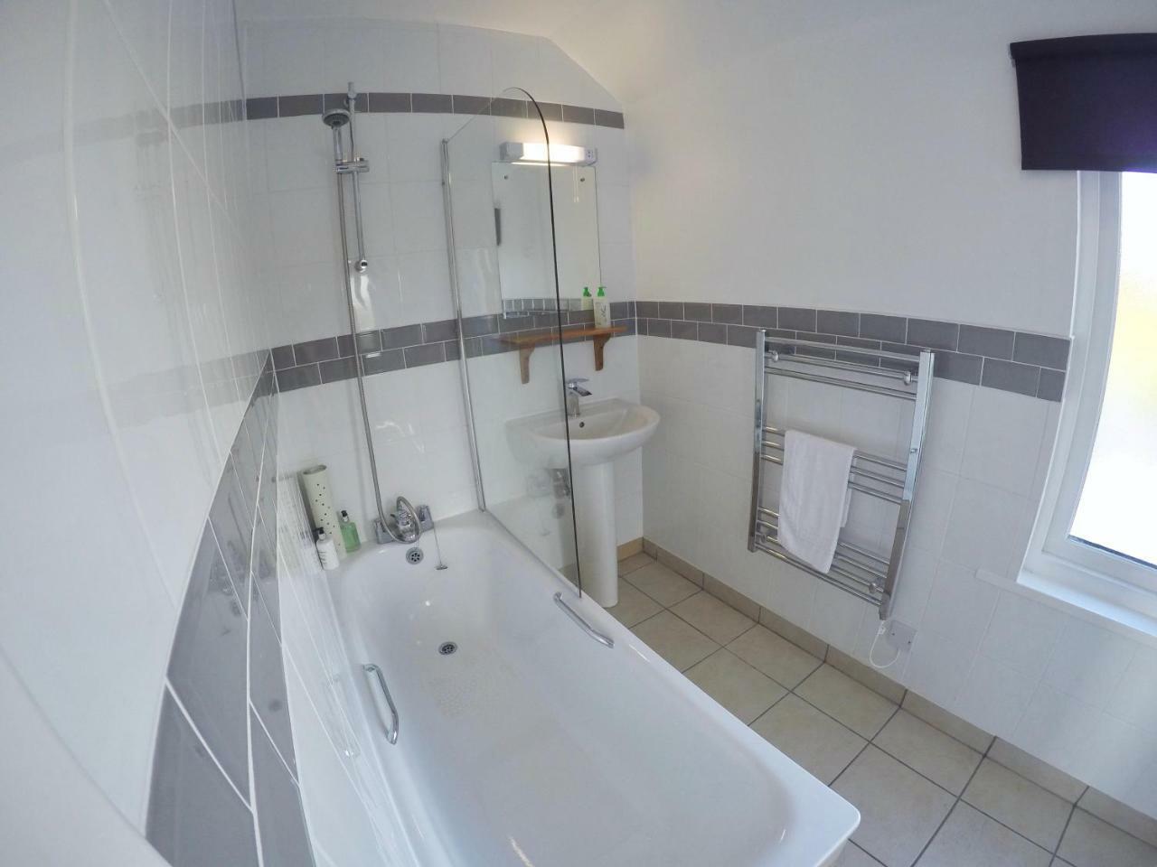 יונה St Columba Hotel מראה חיצוני תמונה