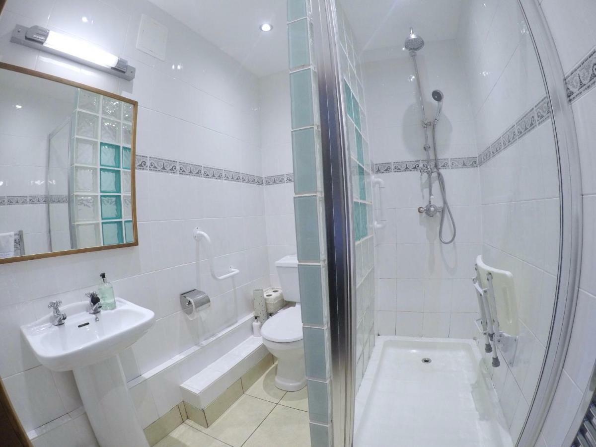 יונה St Columba Hotel מראה חיצוני תמונה